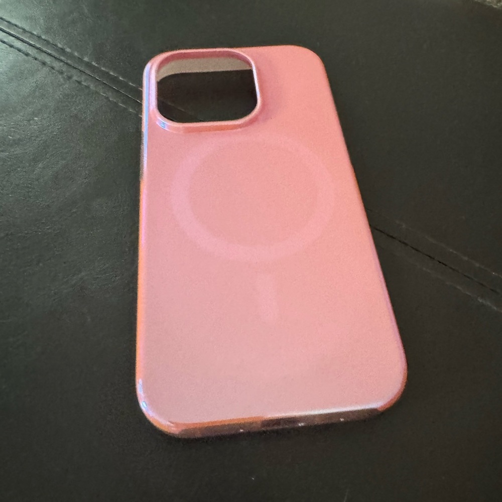 Kate spade iPhone 14 pro case